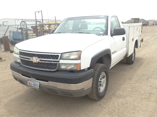 2005 Chevrolet 2500 Single Cab Service Truck