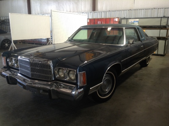 1975 Chrysler New Yorker Brougham Coupe