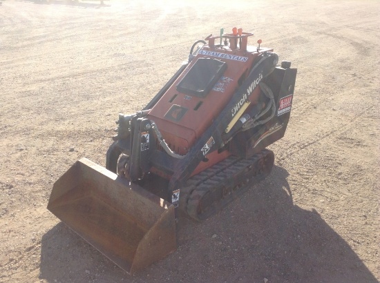 Ditch Witch SK350 Mini Loader