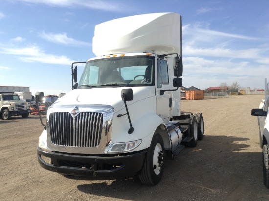 2013 International 8600 SBA Truck Tractor