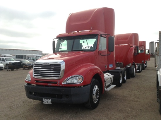 2007 Freightliner Day Cab Truck Tractor