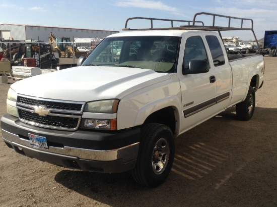 2005 Chevrolet Silverado Pickup Truck