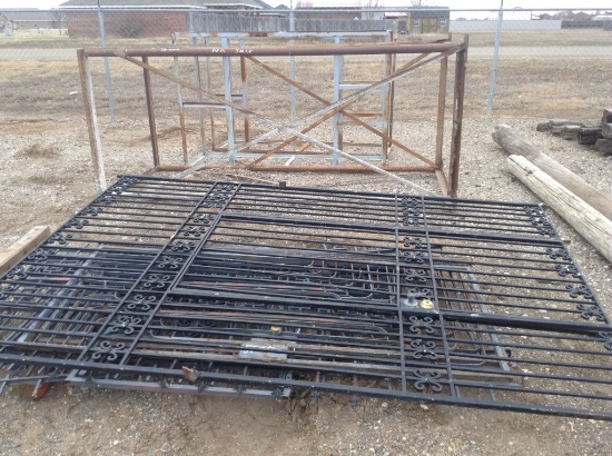 Security Fence w/Gate
