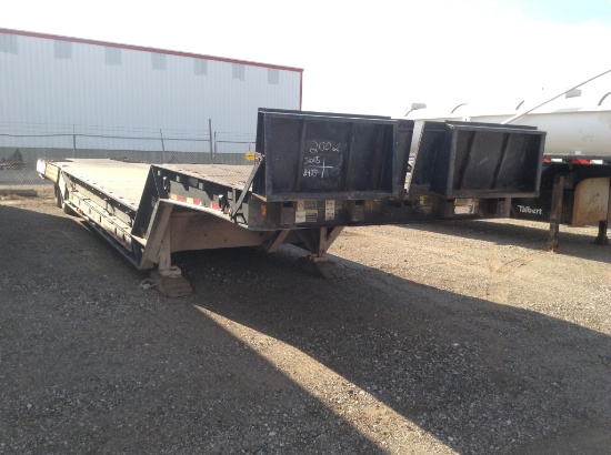 2002 Muv-All Flatbed Hydraulic Dove Tail