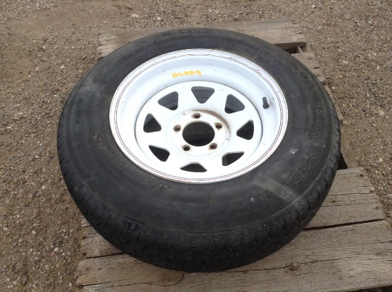 15" Trailer Tire and Rim ST205/75R15