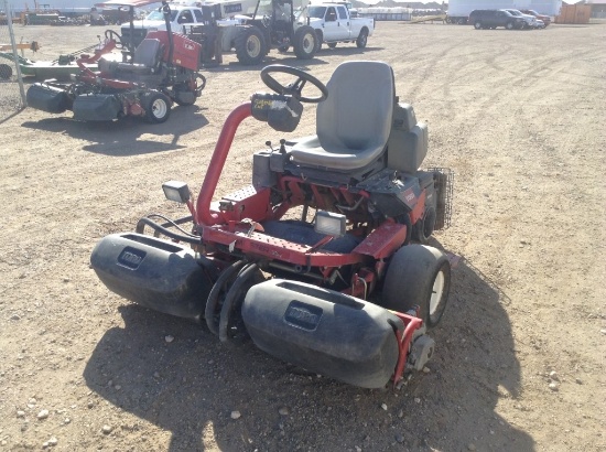 2011 Toro Greens Mower Engine Type: 2 Cylinder , Fuel Type: G , Transmission Type: Hydro Static , Me