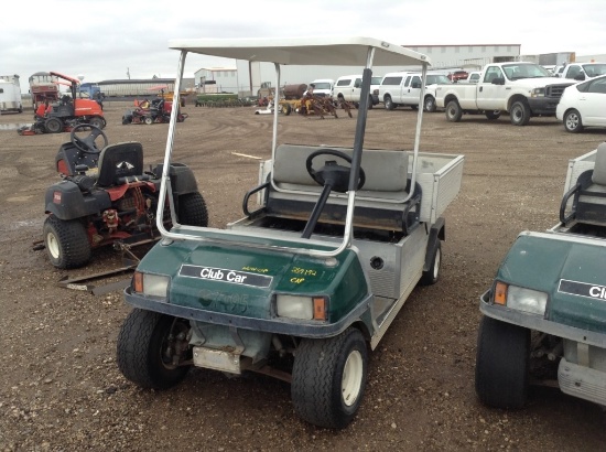 Club Car 2 Seat Utility Cart w/Charger Engine Type: Battery , Fuel Type: Electric , Transmission: Au