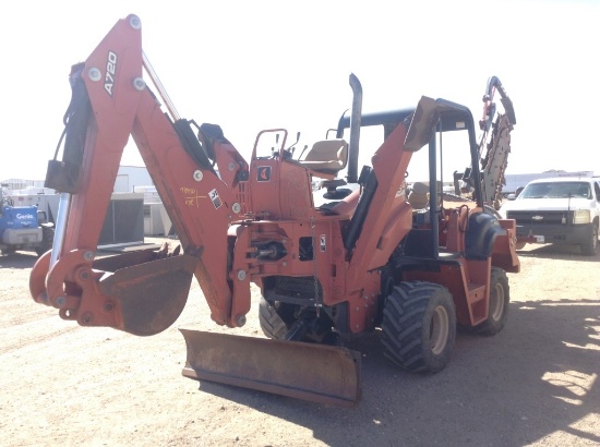 2006 Ditch-Witch Trencher Engine Type: 4 Cylinder , Fuel Type: D , Transmission Type: Hydro Static ,
