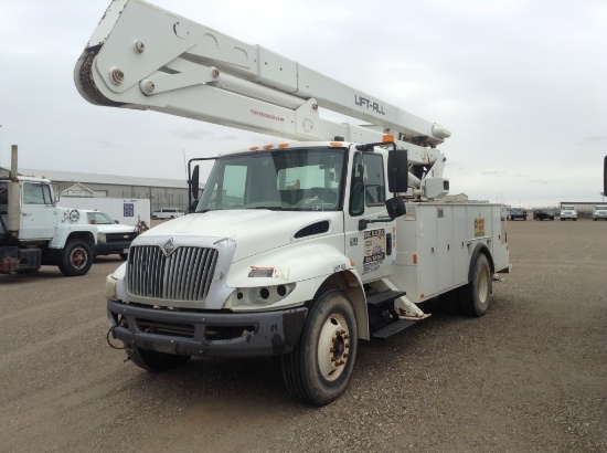 2008 International 4300 Airial Bucket Truck 4x2 6 Cylinder , Fuel Type: D , Transmission: Automatic