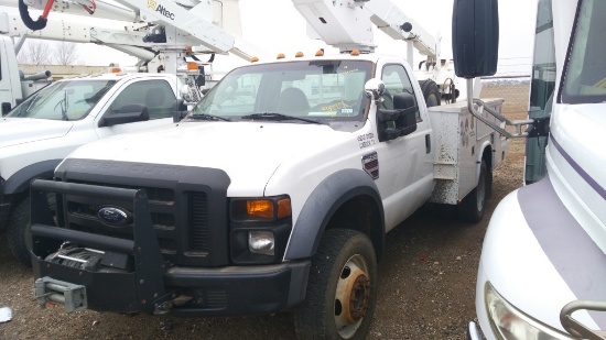2009 Ford F-450 w/ Aerial Body not driveable, engine is bad 4x4 v8 , Fuel Type: g , Transmission: Au