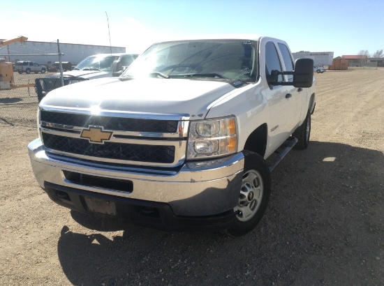 2012 Chevrolet Silverado Pickup Truck 4X4 V8, 6.6L T , Fuel Type: D , Transmission: A6 , Color: Whit