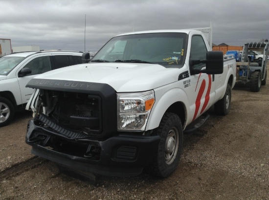 2012 Ford F-250 Super Duty Truck *Non-Operable* Front End Damage, Vehicle Hit a Deer 4X2 V8, 6.2L ,