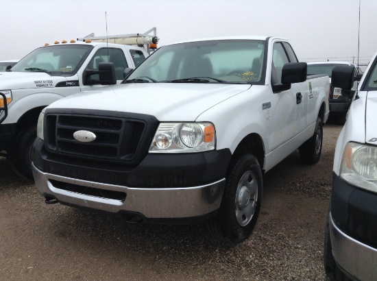 2008 Ford F-150 Pickup Truck 4X4 V8, 4.6L , Fuel Type: G , Transmission: A4 , Color: White , ODO Rea