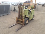 Clark Forklift *NO BRAKES* Engine Type: 4 Cylinder , Fuel Type: Propane , Transmission Type: Forward