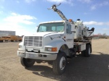 1997 International 4800 Single Cab Digger Derrick 4X2 6 Cylinder , Fuel Type: D , Transmission: Auto