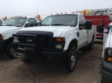 2009 Ford F-350 Super Duty Chassis Truck 4X4 V10, 6.8L , Fuel Type: G , Transmission: 0 , Color: Whi
