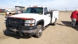 2006 Chevrolet 3500 Service Body 4x4 V8 , Fuel Type: G , Transmission: Automatic , Color: White , OD