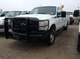 2011 Ford F-250 Super Duty Pickup Truck 4X4 V8, 6.2L , Fuel Type: F , Transmission: A6 , Color: Whit