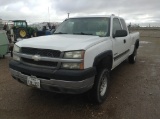 2004 Chevrolet Silverado Pickup Truck RWD V8, 6.0L , Fuel Type: G , Transmission: 0 , Color: White ,
