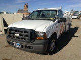 2007 Ford F-250 Single Cab w/ Utility Body RWD V8 , Fuel Type: G , Transmission: Automatic , Color: