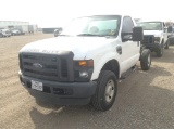 2008 Ford F-250 Super Duty Cab & Chassis 4WD V8, 5.4L , Fuel Type: G , Transmission: 0 , Color: Whit