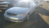 2000 Toyota Avalon Sedan Car FWD V6, 3.0L , Fuel Type: G , Transmission: A4 , Color: Silver , ODO Re
