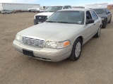 2008 Ford Crown Victoria Sedan Car RWD V8, 4.6L , Fuel Type: G , Transmission: A4 , Color: Silver ,