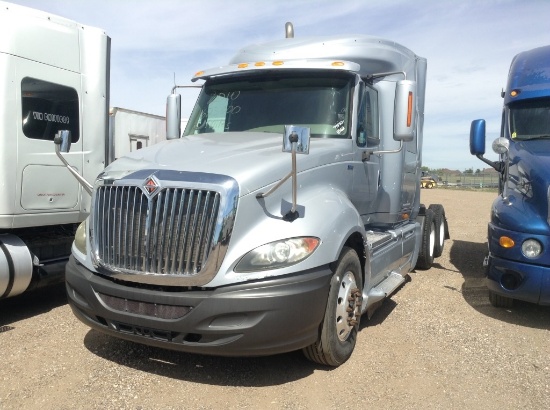 2010 International Sleeper Truck Tractor