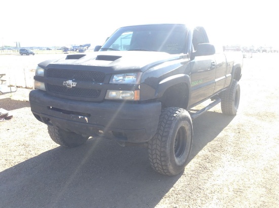 2003 Chevrolet Silverado Pickup Truck