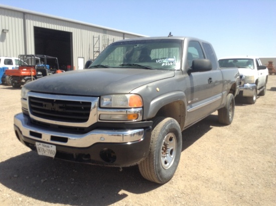 2006 GMC Sierra 2500HD Pickup Truck