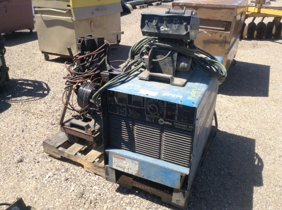 Miller Deltaweld 651 Welder w/Miller 24v Wire Feed