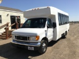 2004 E-450 12 Passenger Handicap Transit Bus