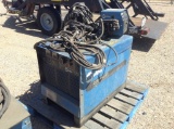 Miller Deltaweld 451 Welder w/Miller 24v Wire Feed