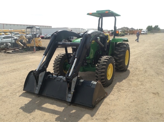 2013 John Deere 5065E MFWD Tractor