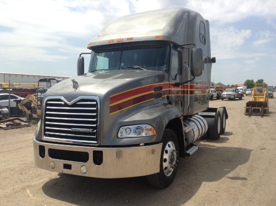 2008 Mack CXU613 Sleeper Truck Tractor