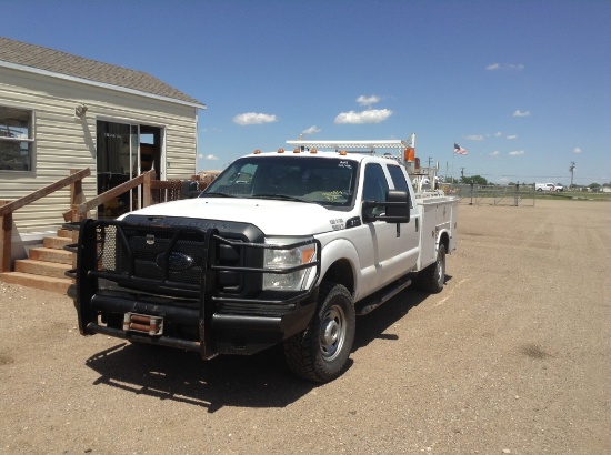 2012 Ford F-350 Super Duty Chassis Truck