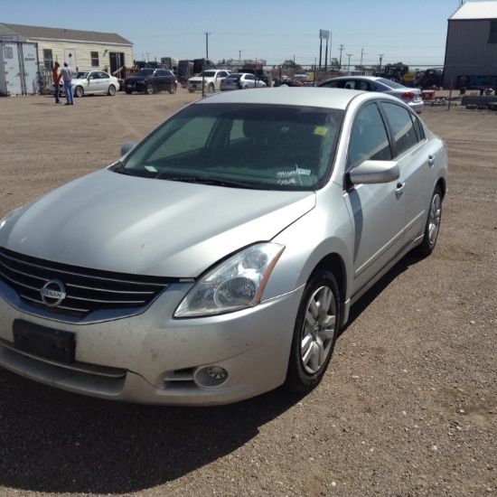 2010 Nissan Altima Sedan Car