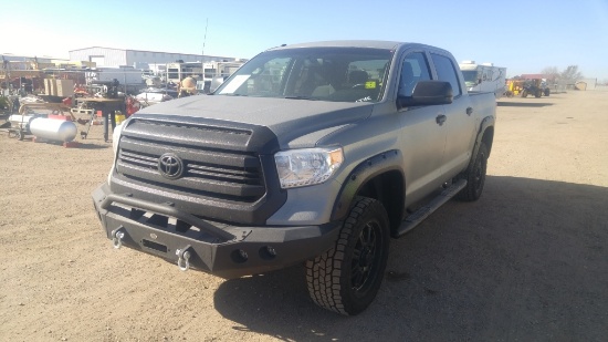 2016 Toyota Tundra Pickup Truck