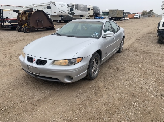 2001 Pontiac Grand Prix Sedan Car