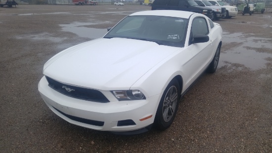 2011 Ford Mustang Coupe Car