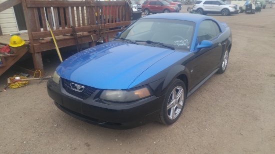 2000 Ford Mustang Coupe Car