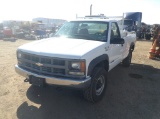 2000 Chevrolet C/K 2500 S Pickup Truck