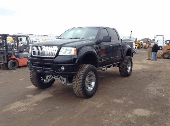 2007 Lincoln Mark LT Pickup Truck 4WD V8, 5.4L , Fuel Type: G , Transmission: A4 , Color: Black , OD