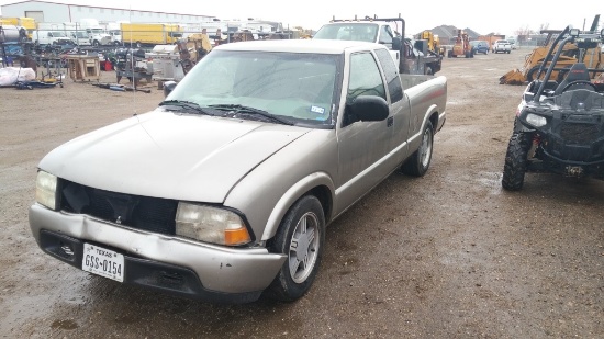 2000 GMC Sonoma Pickup Truck RWD V6, 4.3L , Fuel Type: G , Transmission: 0 , Color: tan , ODO Reads: