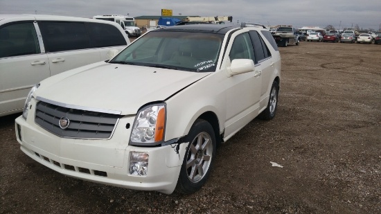 2005 Cadillac SRX SUV SUV RWD V8, 4.6L , Fuel Type: G , Transmission: A5 , Color: White , VIN: 1GYEE