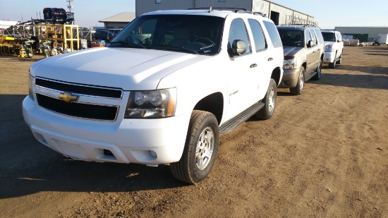 2007 Chevrolet Tahoe SUV SUV 4WD V8, 5.3L , Fuel Type: F , Transmission: A4 , Color: White , ODO Rea