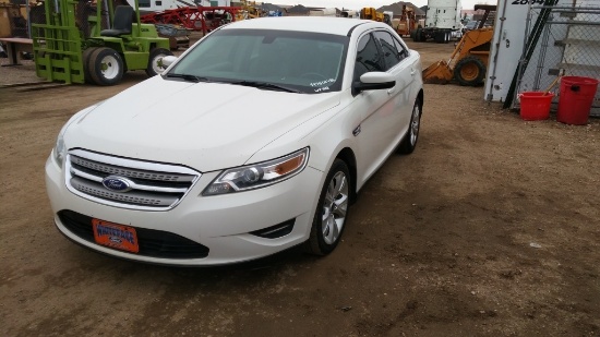 2011 Ford Taurus Sedan Car FWD V6, 3.5L , Fuel Type: G , Transmission: A6 , Color: White , ODO Reads
