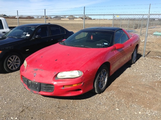 2002 Chevrolet Camaro Hatchback Car RWD V6, 3.8L , Fuel Type: G , Transmission: 0 , Color: Red , VIN