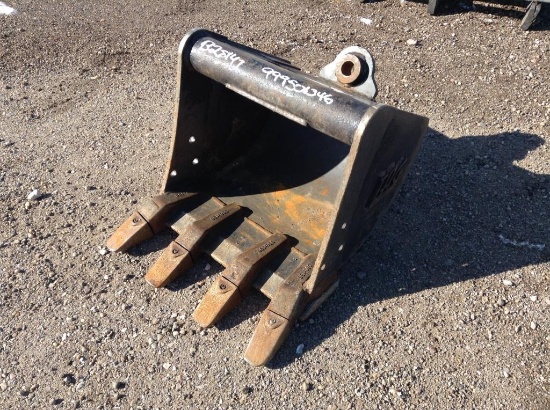 18" Quick Connect Mini Excavator Bucket