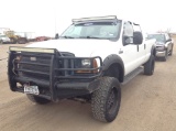 2006 Ford F-350 Super Dut Pickup Truck 4WD V8, 5.4L , Fuel Type: G , Transmission: 0 , Color: White 